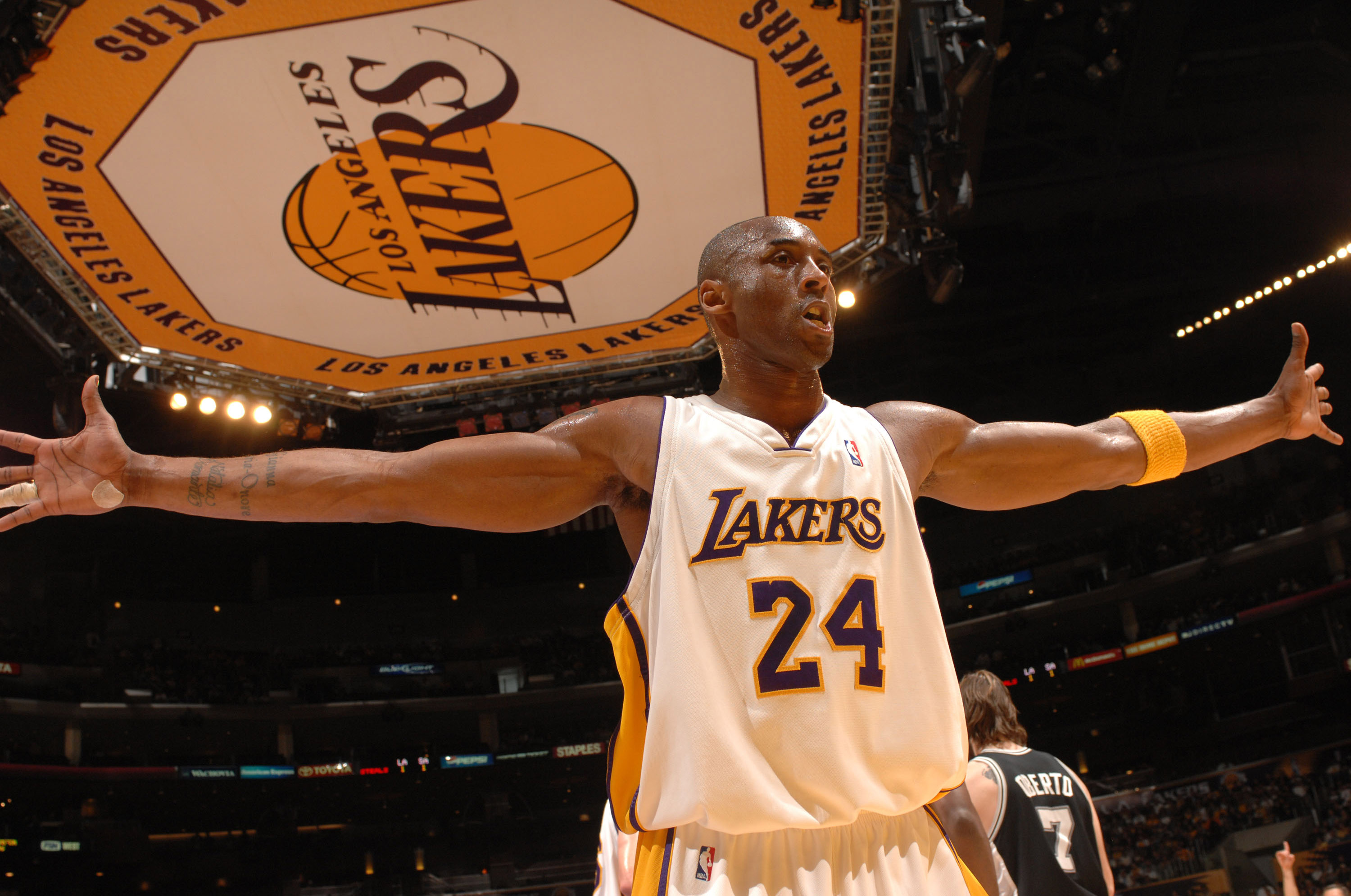 喷表现无疑 喷表现无疑