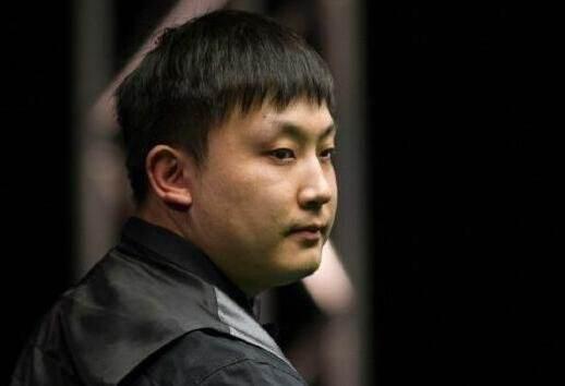 向罗克展示 向罗克展示